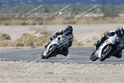 media/Oct-05-2025-CVMA (Sun) [[beeef4f201]]/Race 5-Amateur Supersport Open (Holeshot)/